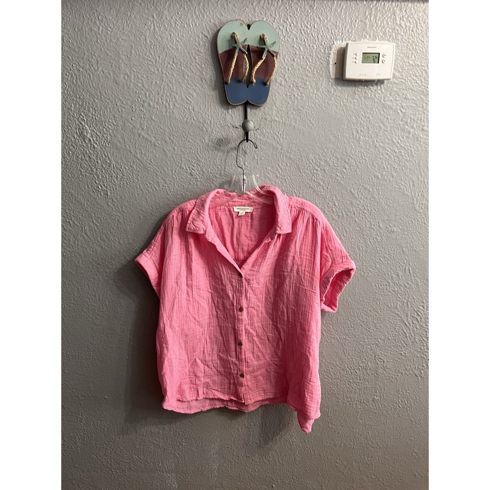 Beach Lunch Lounge Size Large Pink Sleeveless  Button Up Shirt Women